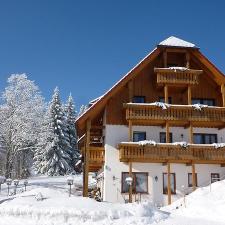 Schwarzwald-Hotel Kraeutle Фелдберг Екстериор снимка