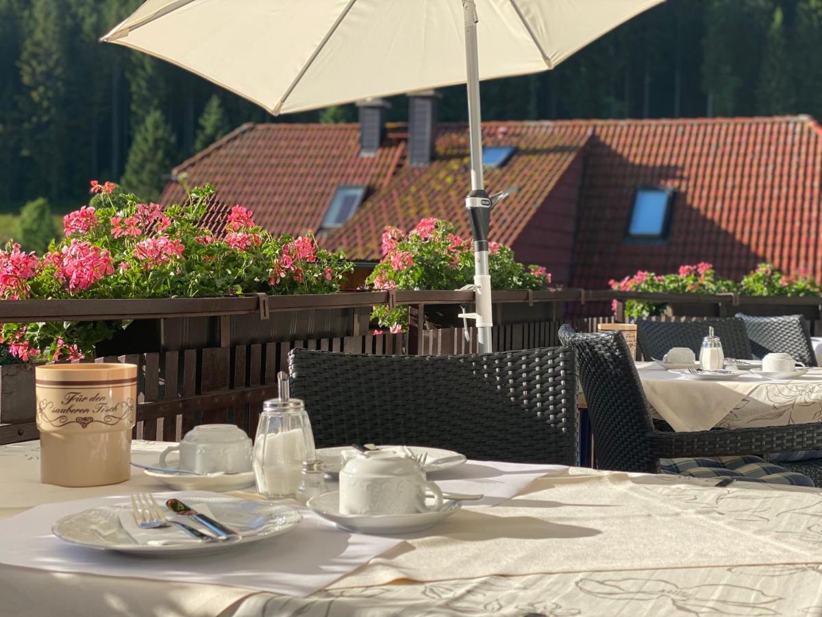 Schwarzwald-Hotel Kraeutle Фелдберг Екстериор снимка