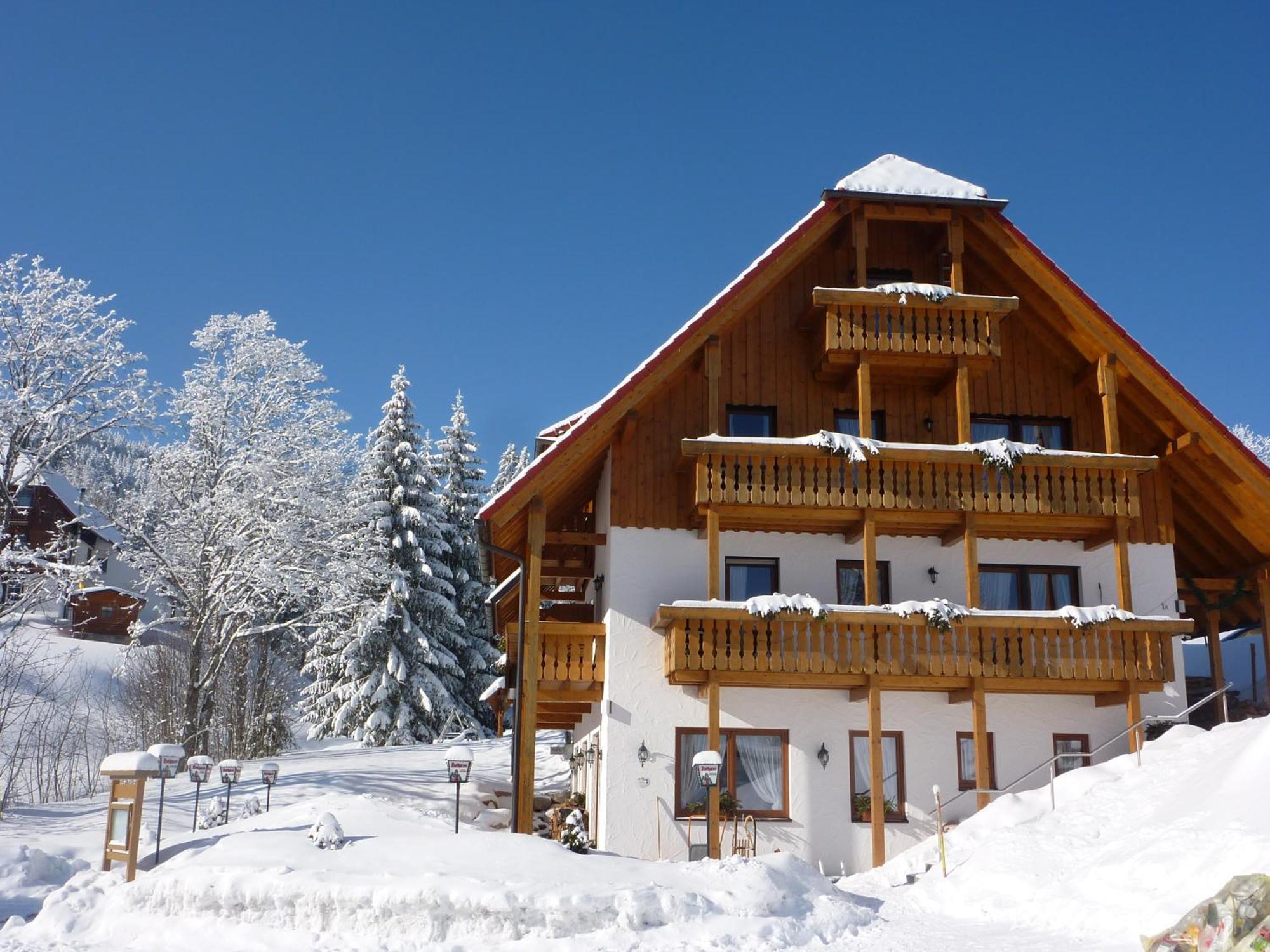 Schwarzwald-Hotel Kraeutle Фелдберг Екстериор снимка